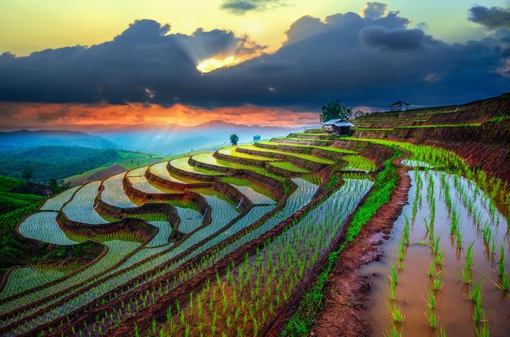 Từ Mua váy hoa mà không biết 4 đến chiến lược content: Hotspot Matrix chia sẻ